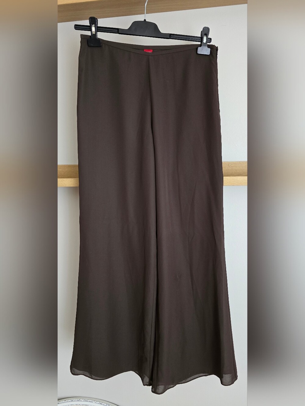 Classic Wide-Leg Pants in Dark Brown
